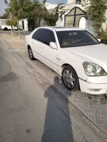 سيارة لكزس LS 430 موديل 2002 2