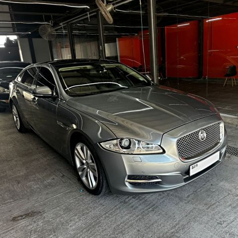 Jaguar xj 2011 1