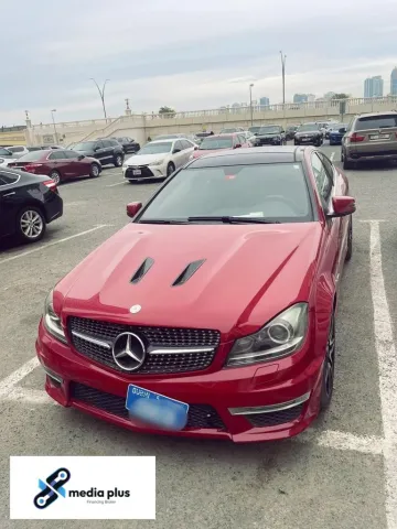 السيارة مرسيدس C250 الموديل 2014