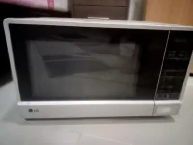 متاح ميكروويف نوع LG 2