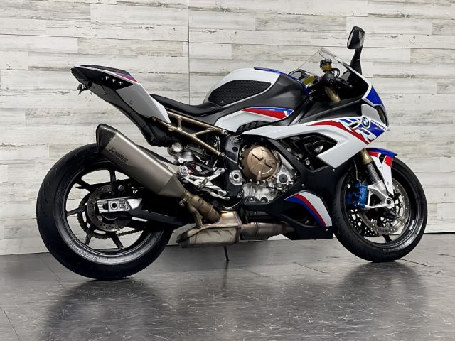 2022 BMW S1000RR 4