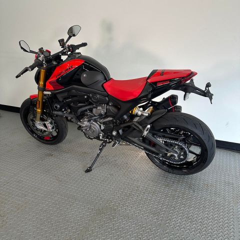 2023 Ducati Monster SP 6