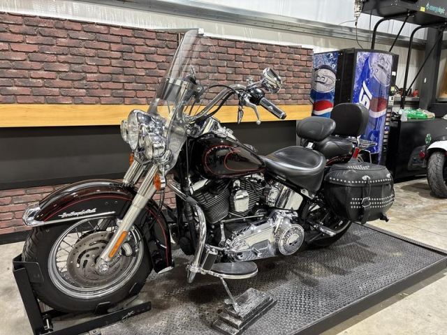 \2011 Harley Davidson Heritage  Softail Classic 6