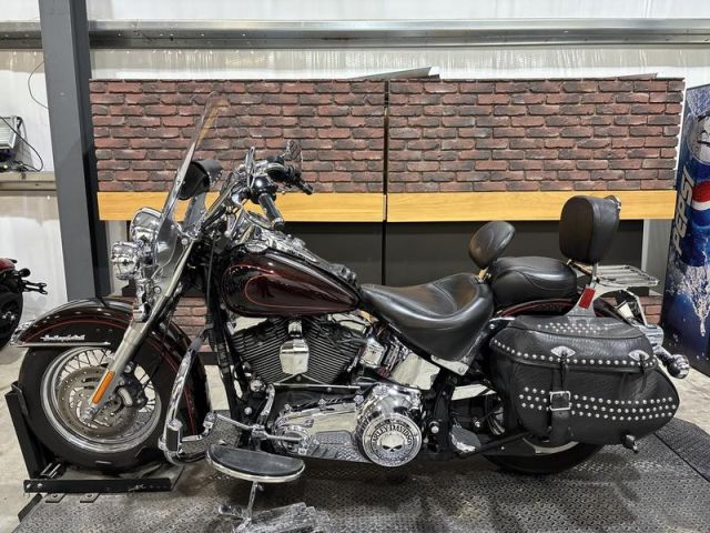 \2011 Harley Davidson Heritage  Softail Classic 10