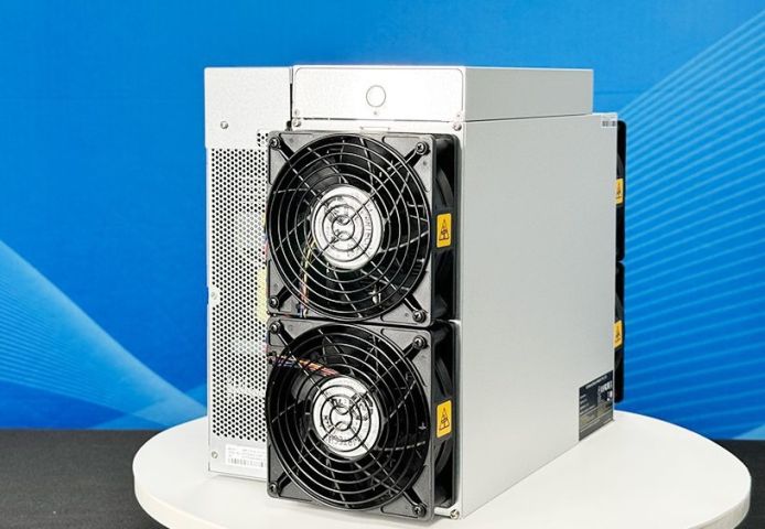 Bitcoin Miner S21 Pro S21 200Th $500 Bitcoin Miner S21 Pro 1000$  3