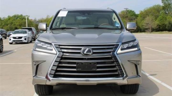 2019 Lexus LX for sale whatsapp +971527713895