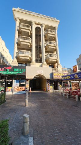 An Apartment for Youth at Deira - Dubai 8