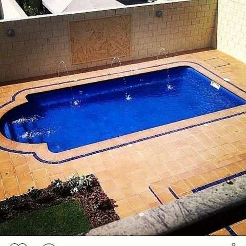 شركه مايوركا لاحواض السباحه الاسبانيه هنا فى الامارات 