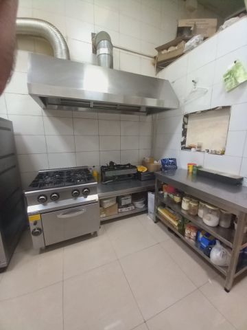 مطعم للبيع  4