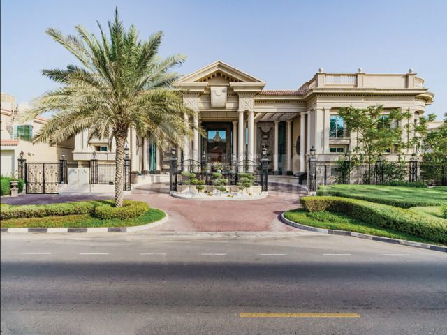 تملك فيلا راقية بمساحة واسعة | تشطيب مميزة 2