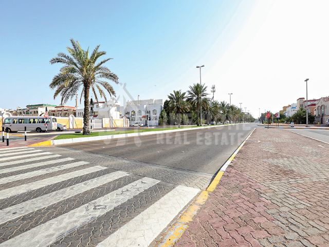 امتلك مجمع تجاري 4 فلل بالمرور | تصميم عصري 6