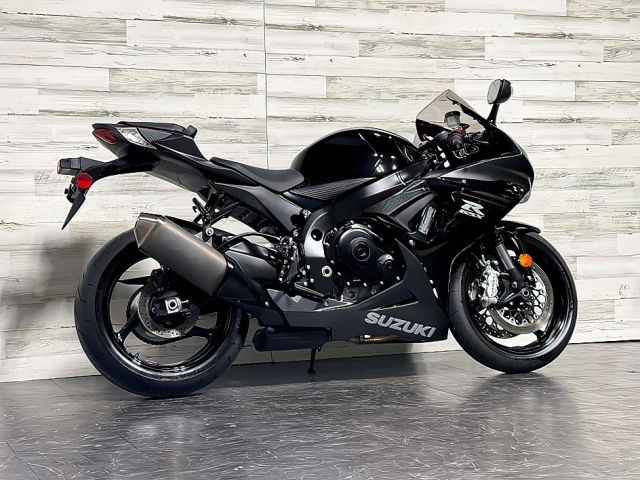 2024 Suzuki GSX R600(+971561943867) 3
