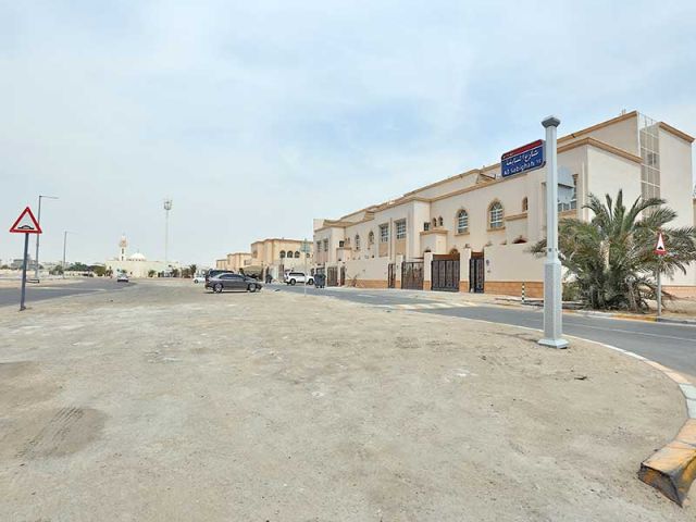 امتلك مجمع سكني 5 فلل بموقع متميز 2