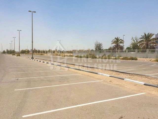 تملك الان مجمع موقع مميز جدا 7