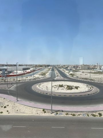 للتنازل أو الاستثمار أرض في مصفح الصناعية موقع مميز جدا علي الشار