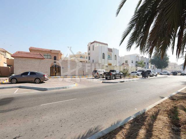 امتلك مجمع 6 فلل | بموقع مميز | سعر لايفوت 3