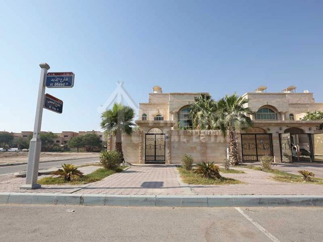 امتلك مجمع 6 فلل | بموقع مميز | سعر لايفوت 9