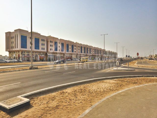 مجمع 3 فلل بمدينة خليفه | (12) شقة 6
