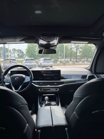 2024 BMW X7 · ALPINA XB7 Sport Utility 4D 5