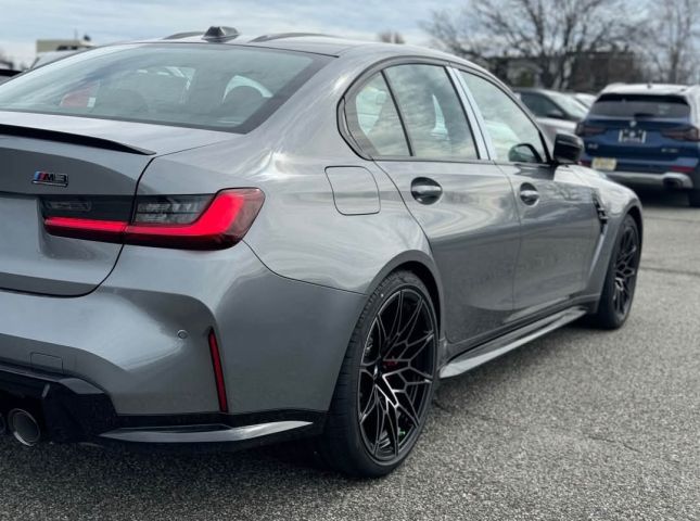 2025 BMW M3 Competition 4