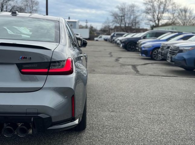 2025 BMW M3 Competition 5