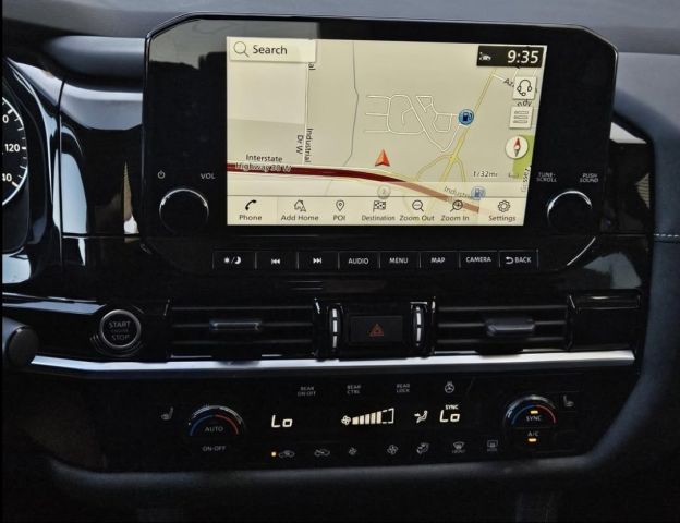 2024 Nissan Pathfinder SL 4WD 4