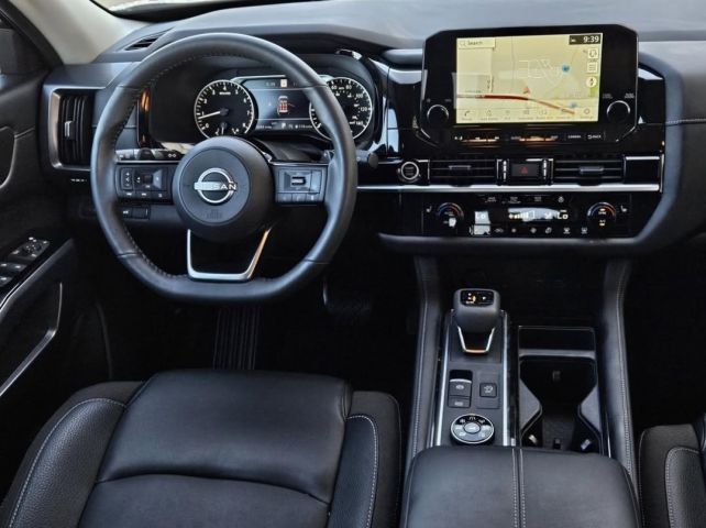 2024 Nissan Pathfinder SL 4WD 5