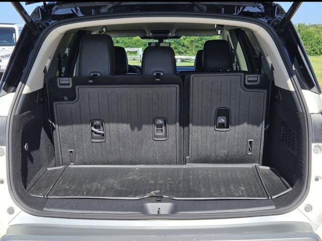 2024 Nissan Pathfinder SL 4WD 6