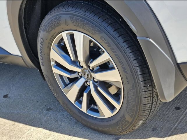 2024 Nissan Pathfinder SL 4WD 8