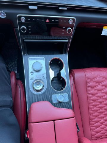 2025 Genesis G80 · 2.5 SPORT PRESTIGE AWD 6