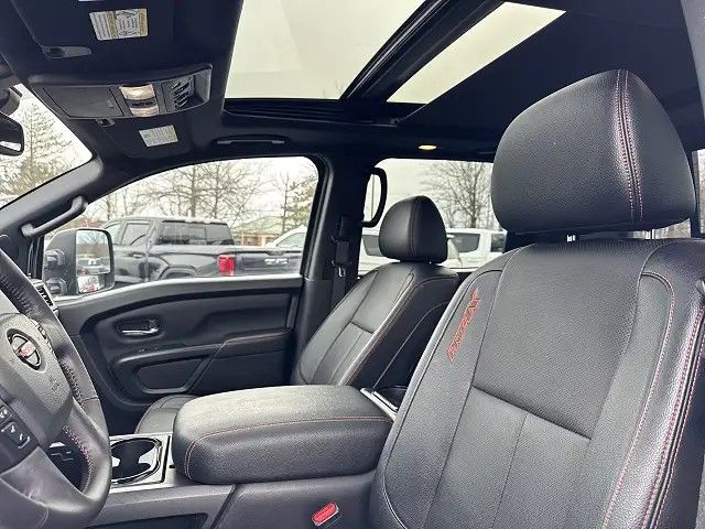 2021 Nissan Titan PRO-4X 5