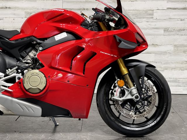 2021 DUCATI PANIGALE V4S 7