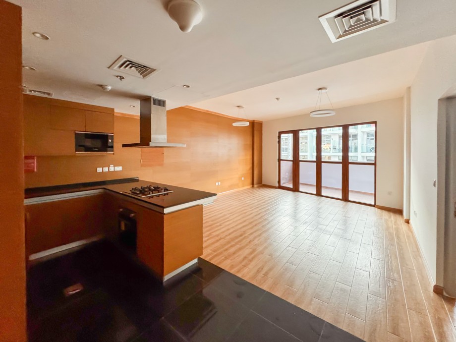 JUMEIRAH VILLAGE CIRCLE, 1 BEDROOM - 82 M² APARTMENT FOR SALE 2