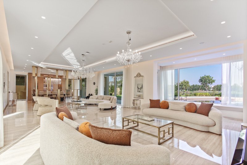 THE LAKES, 6 BEDROOMS - 678 M² VILLA FOR SALE 3