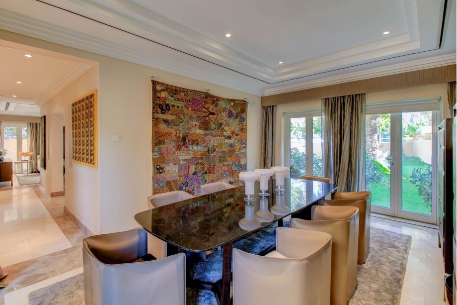 THE LAKES, 4 BEDROOMS - 675 M² VILLA FOR SALE 5