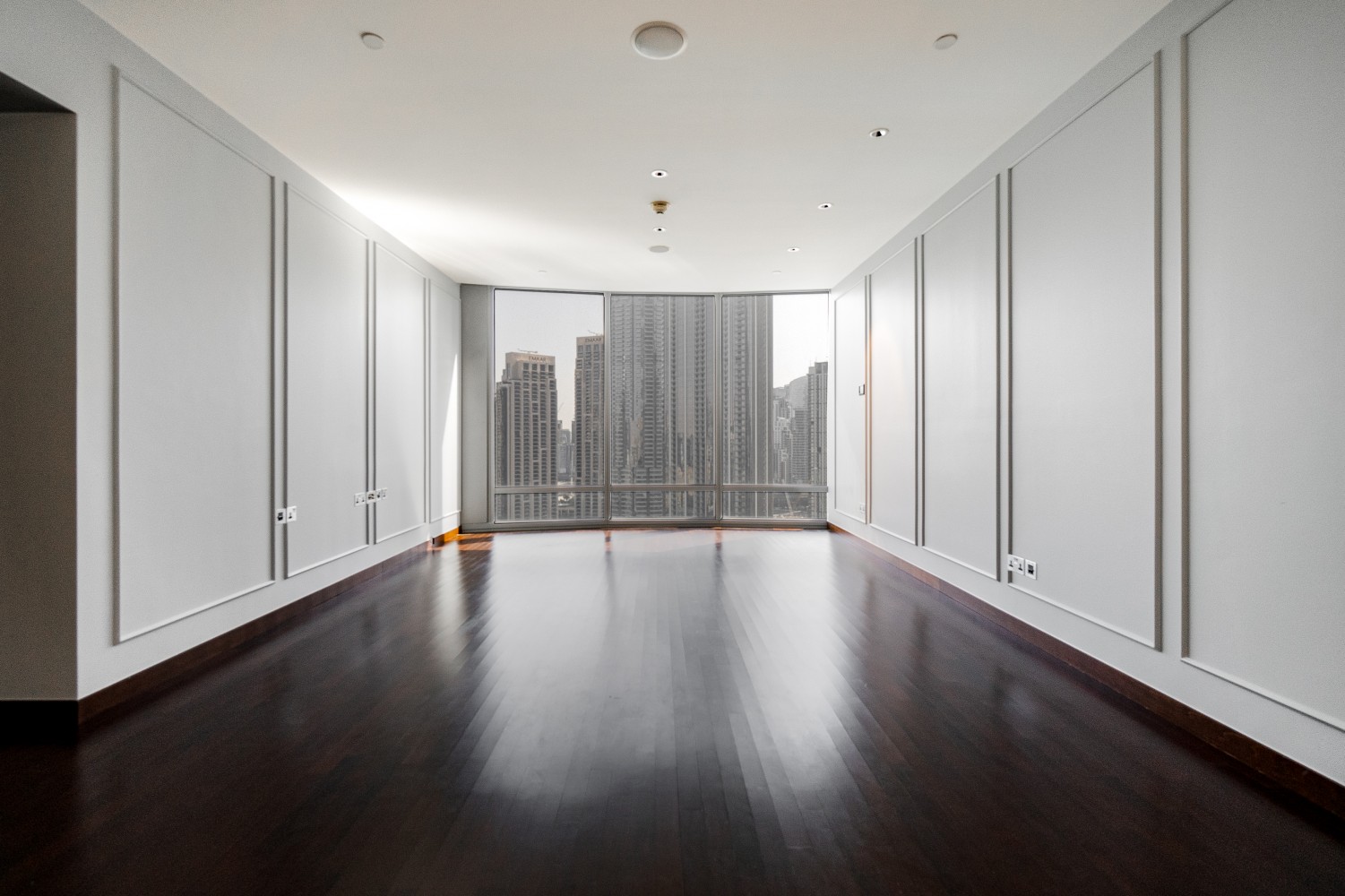 DOWNTOWN DUBAI, 2 BEDROOMS - 152 M² APARTMENT FOR SALE