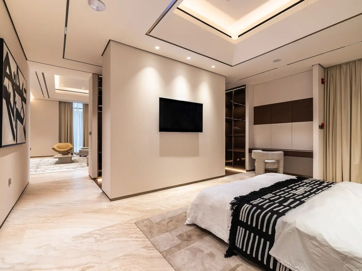DOWNTOWN DUBAI, 1 BEDROOM - 128 M² APARTMENT FOR SALE 4