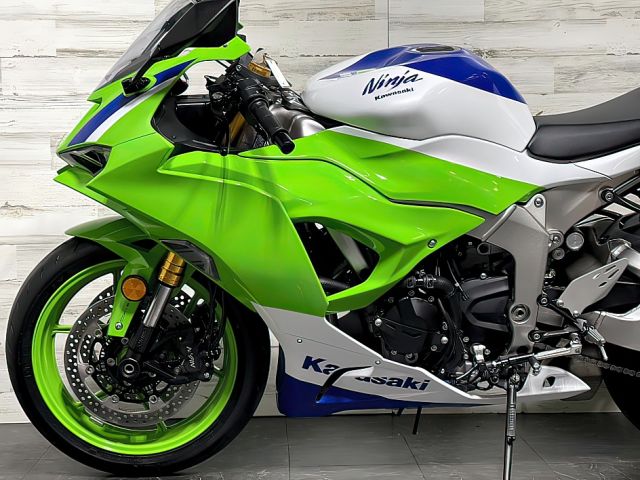 2024 Kawasaki ninja ZX-6R  +971551058716 2