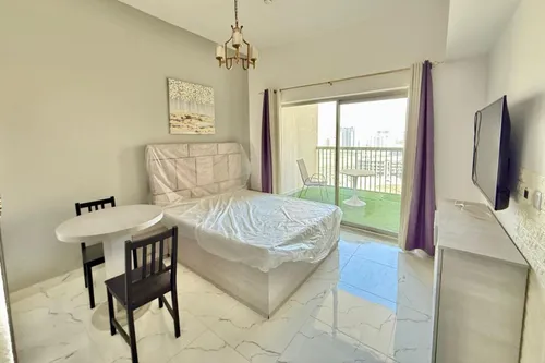 Apartment in Time 1 3