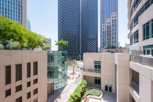 2 Bedrooms Apartment in The Lofts Podium 2