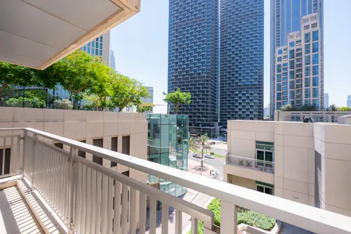 2 Bedrooms Apartment in The Lofts Podium 3