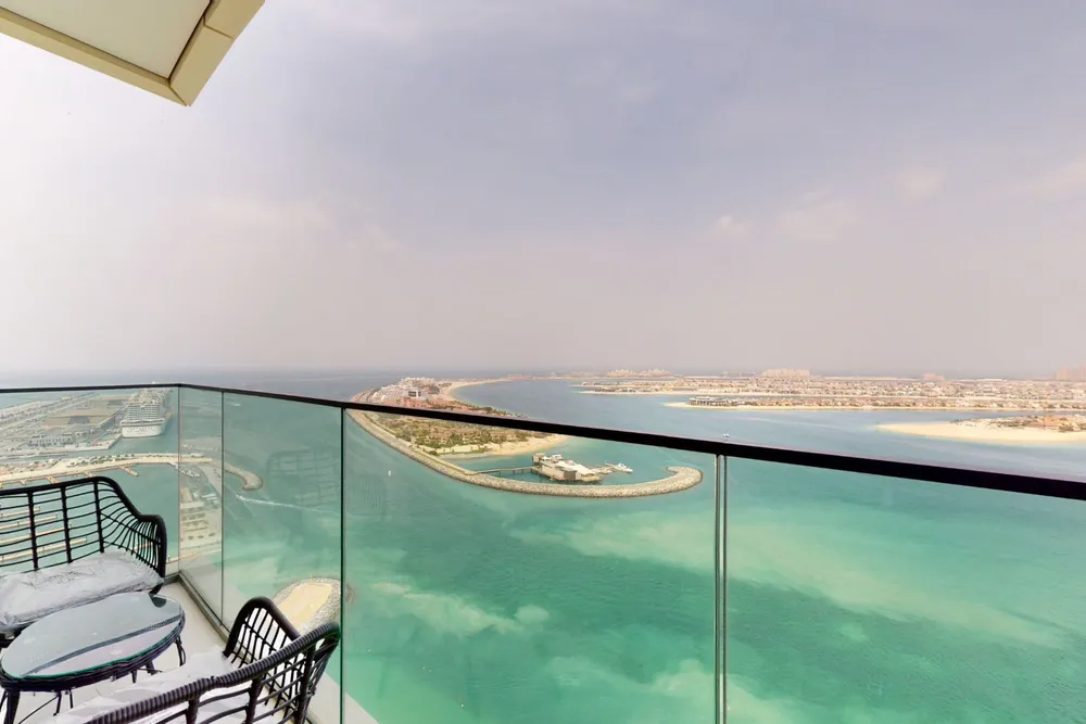 2 Bedrooms Apartment in Beach Vista 2