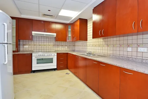2 Bedrooms Apartment in Foxhill 6 3