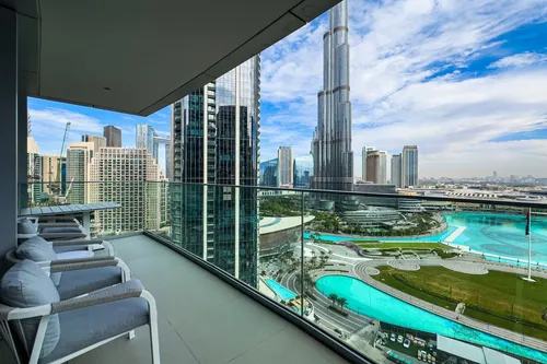 3 Bedrooms Apartment in Opera Grand 2