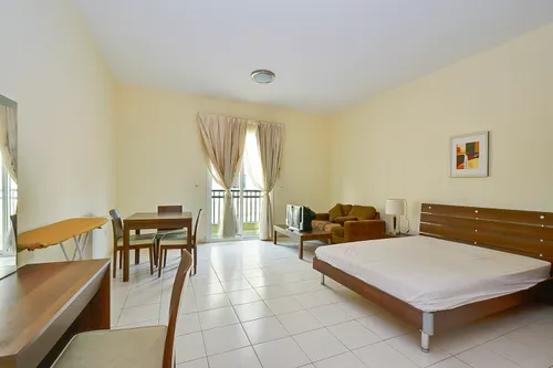 Apartment in L14 2