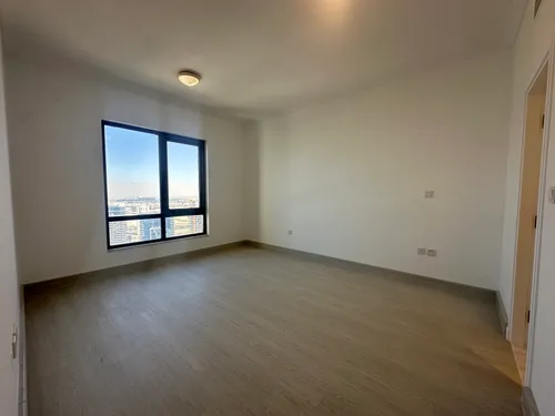 2 Bedrooms Apartment in South Ridge 6 3