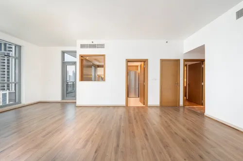 2 Bedrooms Apartment in Claren Tower 2 3