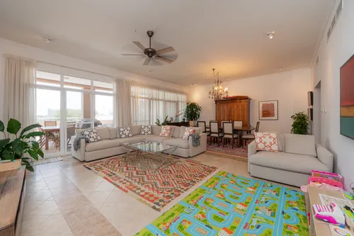 3 Bedrooms Apartment in Terraced Apartments 3