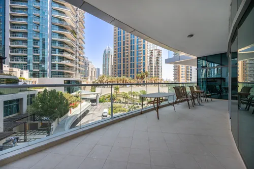 3 Bedrooms Apartment in Marinascape Oceanic 2