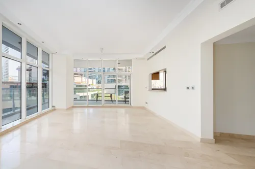 3 Bedrooms Apartment in Marinascape Oceanic 3
